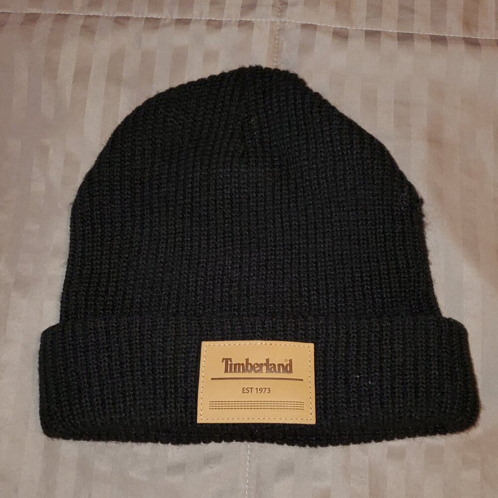 BLACK TIMBERLAND BEANIE